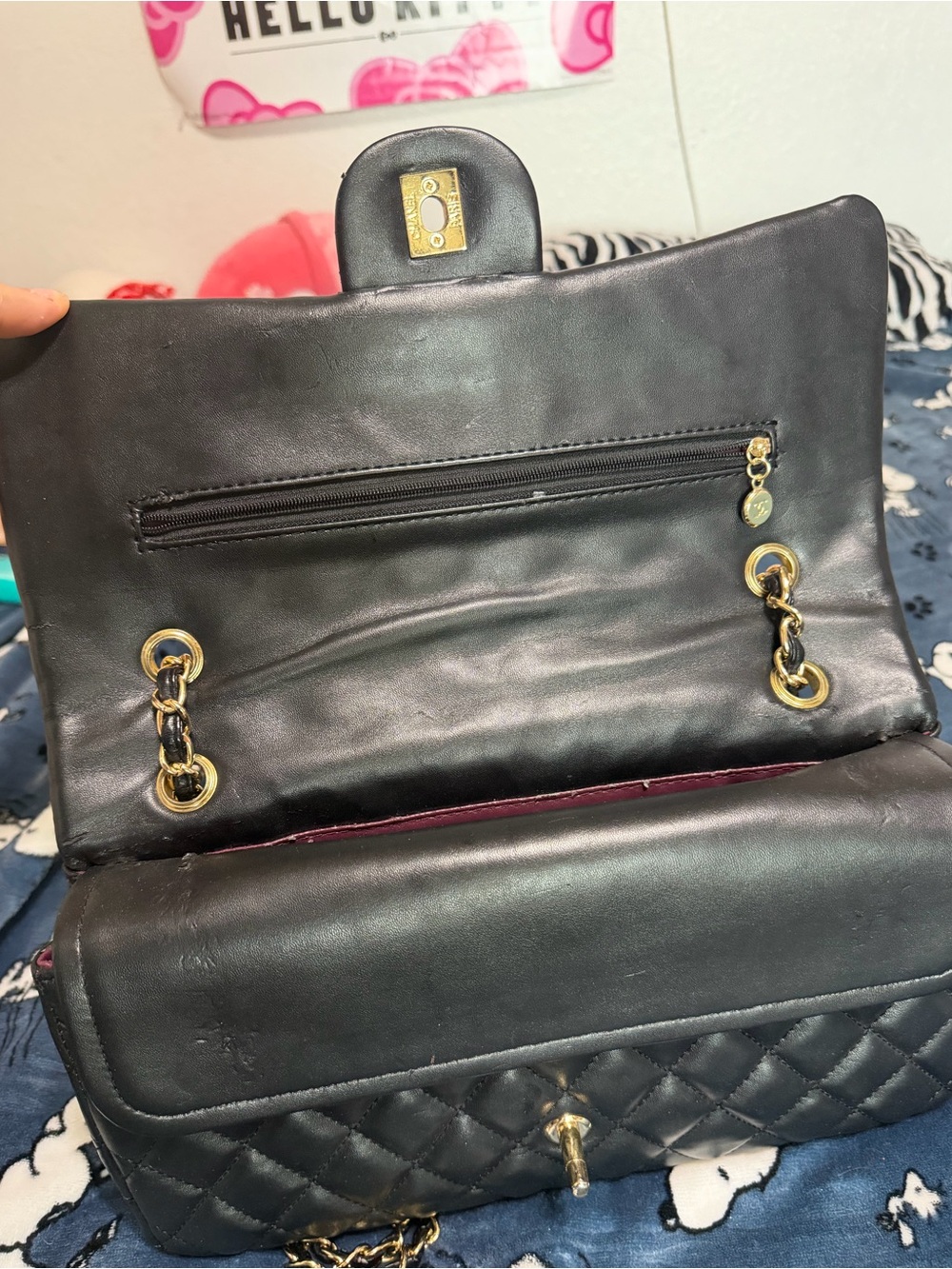 Channel Black and Gold Purse - Picture 5 of 10